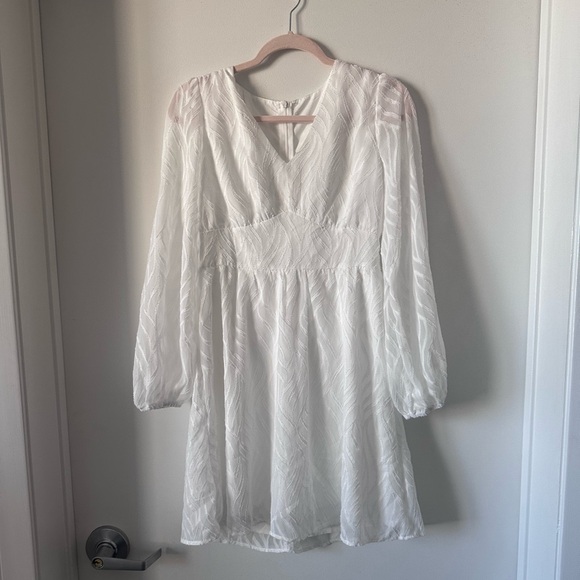 Printed Jacard lantern sleeve little white Dress - Picture 2 of 11